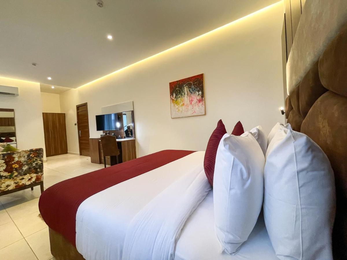 فندق Omedel Luxury إينوجو المظهر الخارجي الصورة